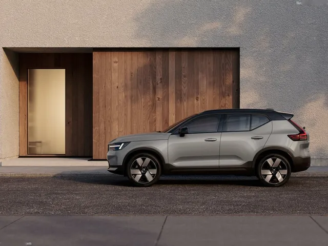 Volvo XC40 (2027)