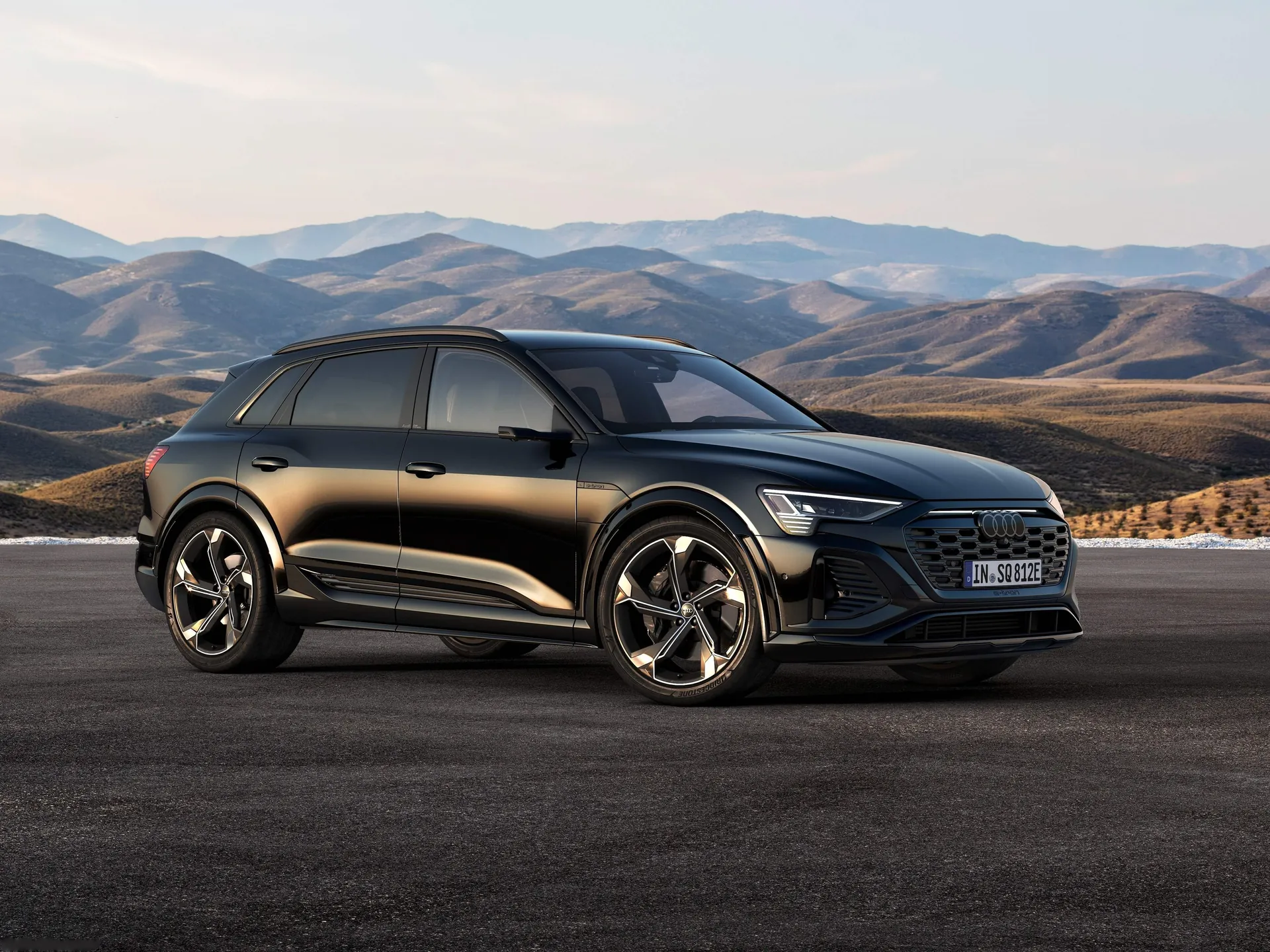 Audi SQ8 e-tron quattro (2024)