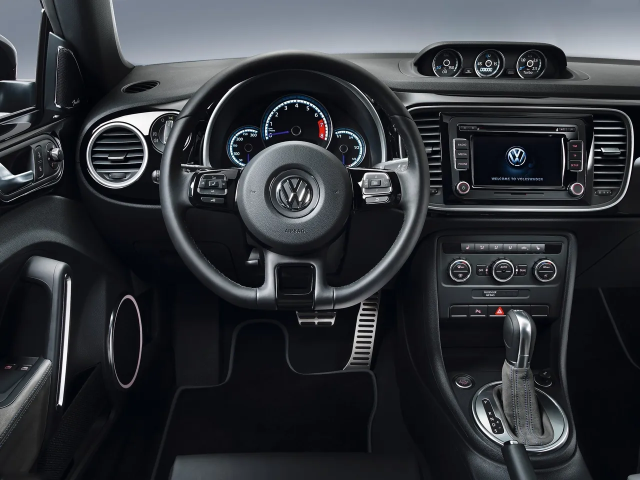 Volkswagen Beetle R Concept (2011) – interiér