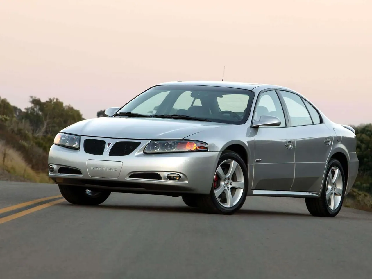 Pontiac Bonneville GXP (2004)