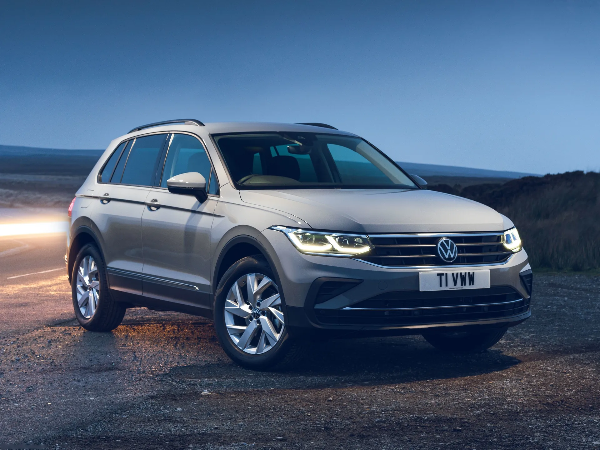 Volkswagen Tiguan [UK] (2021)