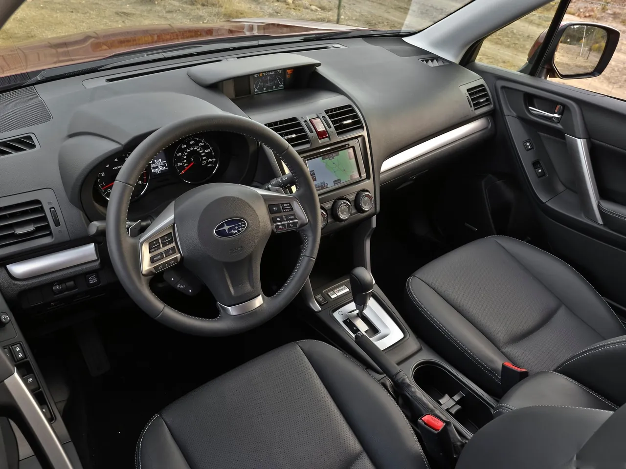 Subaru Forester [US] (2014) – interiér