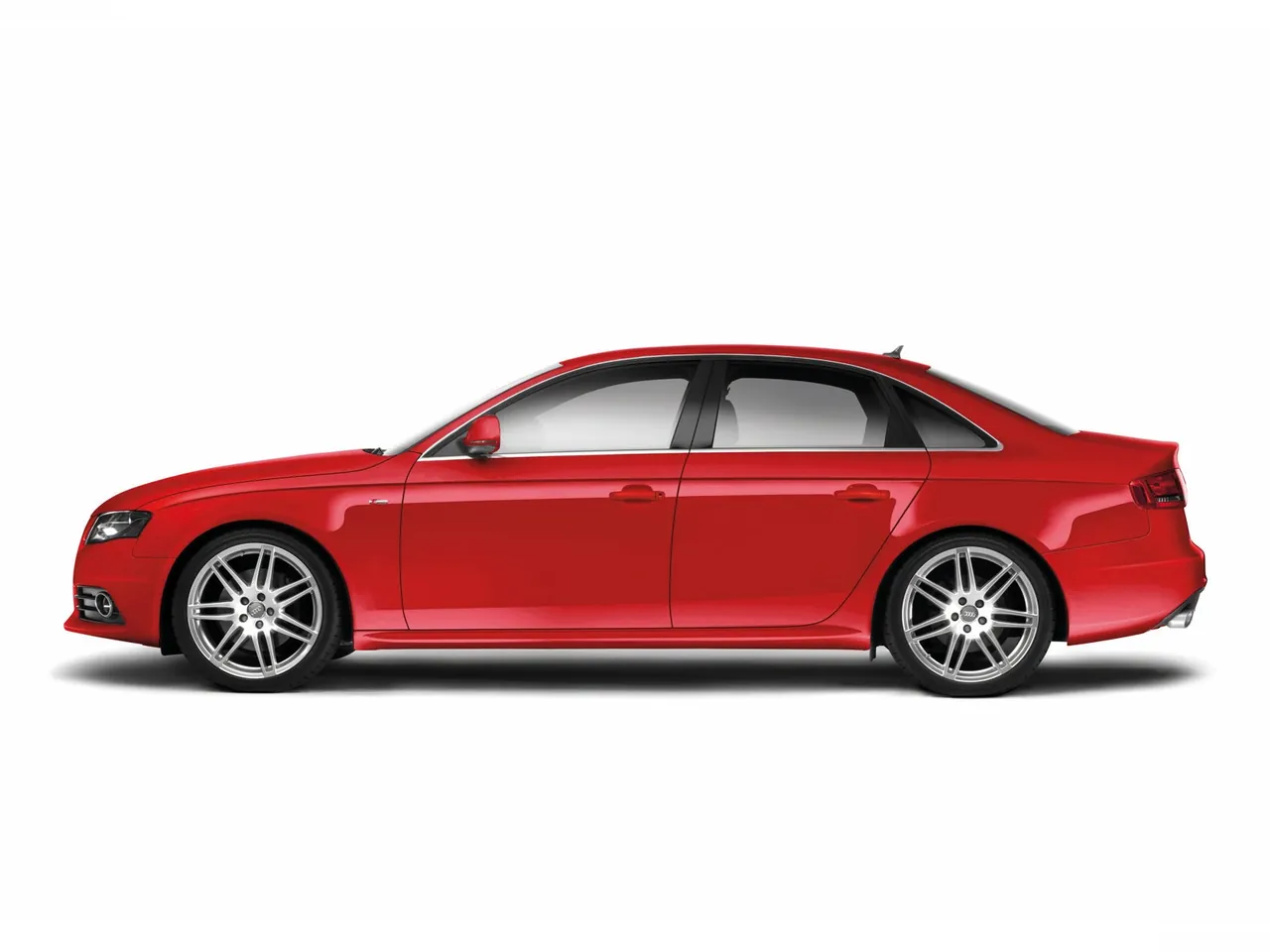 Audi A4 (2008) – boční profil