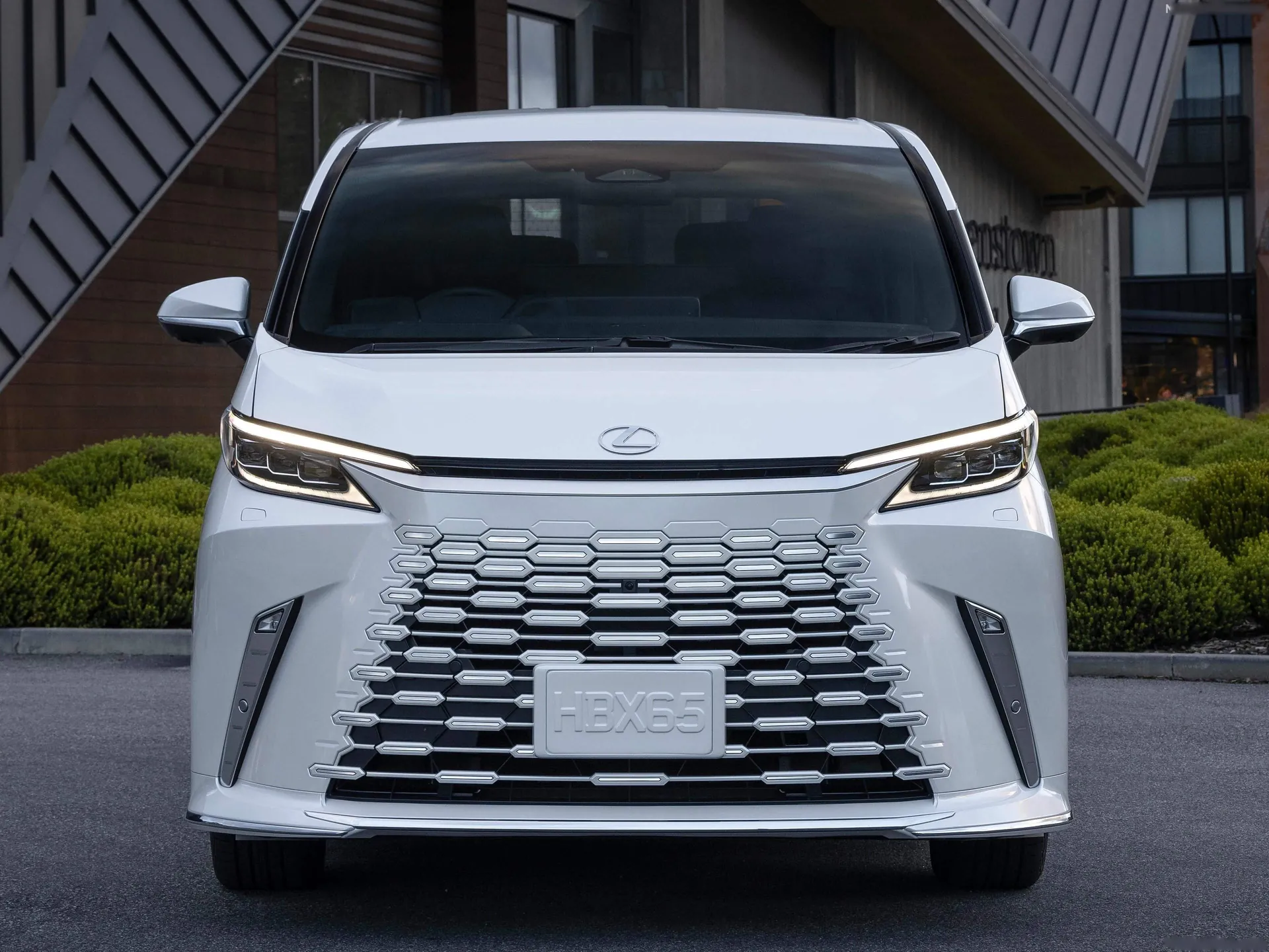 Lexus LM (2024) – zepředu