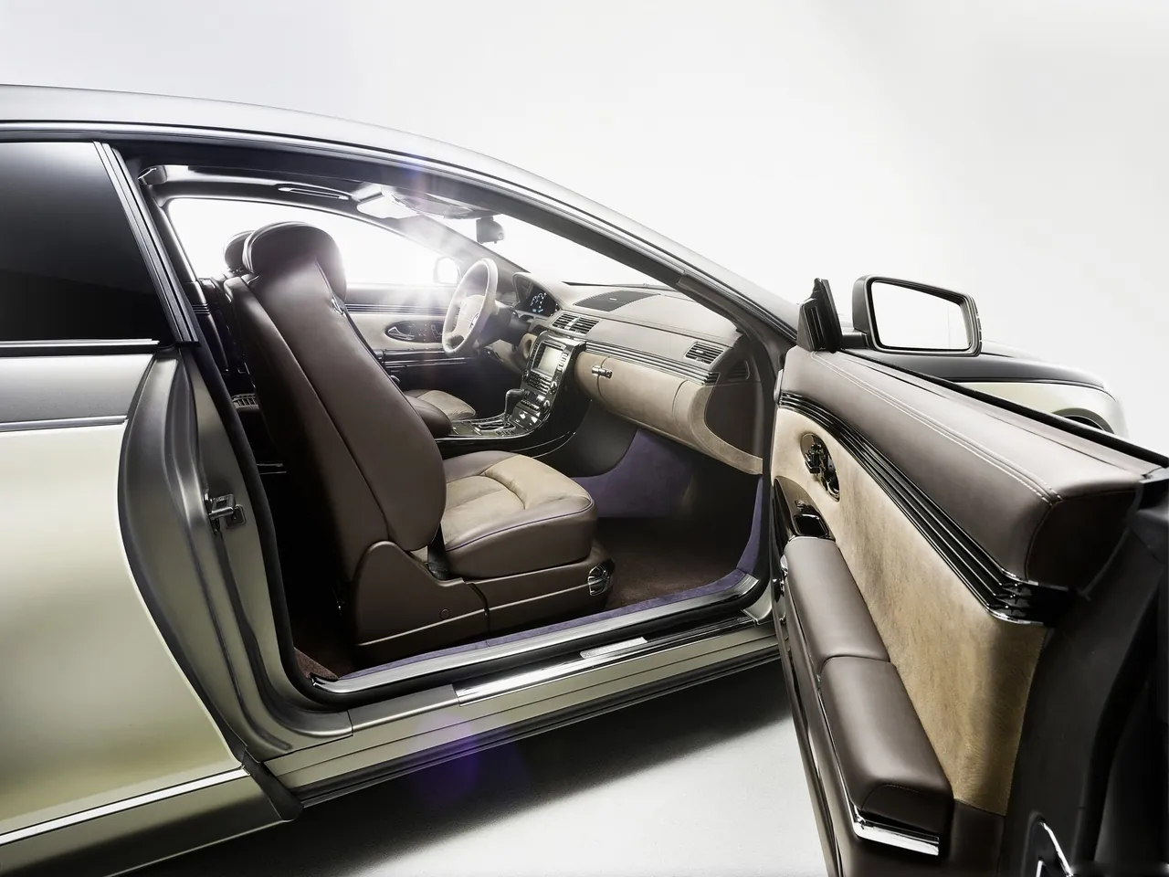 Maybach Xenatec Coupe (2010) – interiér