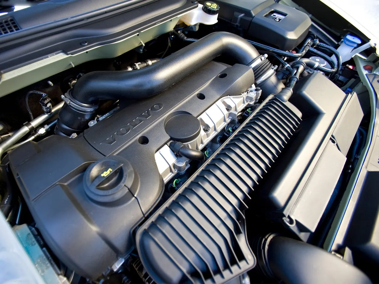 Volvo C30 (2007) – motorový prostor