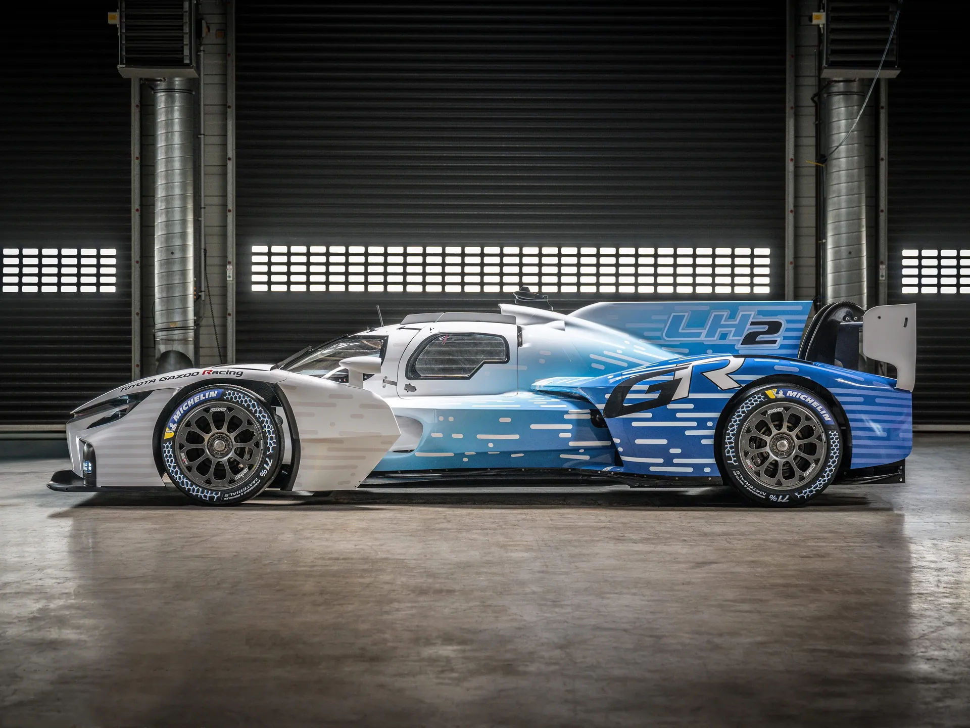 Toyota GR LH2 Racing Concept (2025) – boční profil
