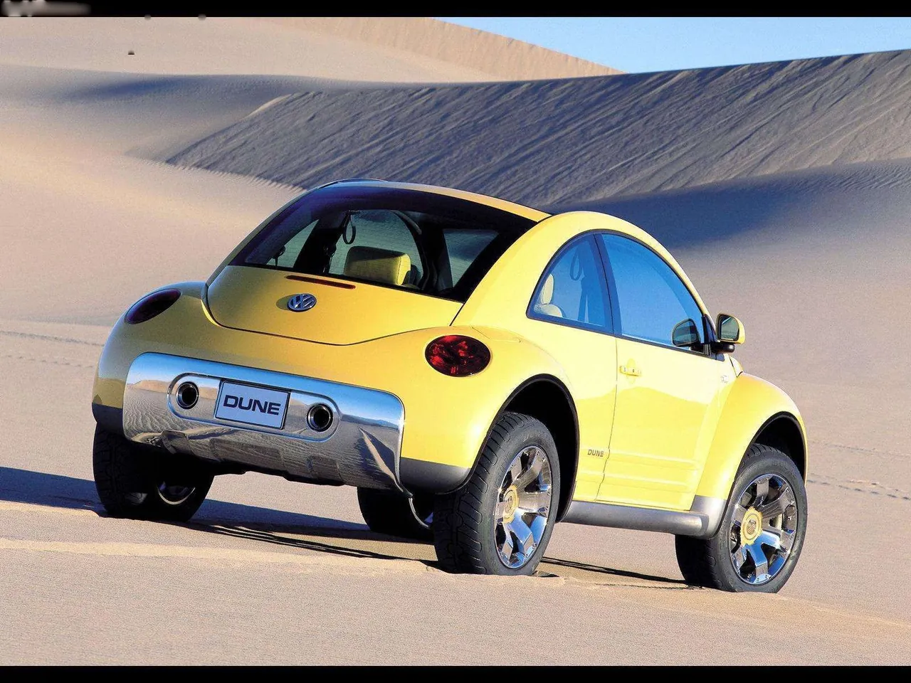 Volkswagen New Beetle Dune Concept (2000) - Rear Three-Quarter