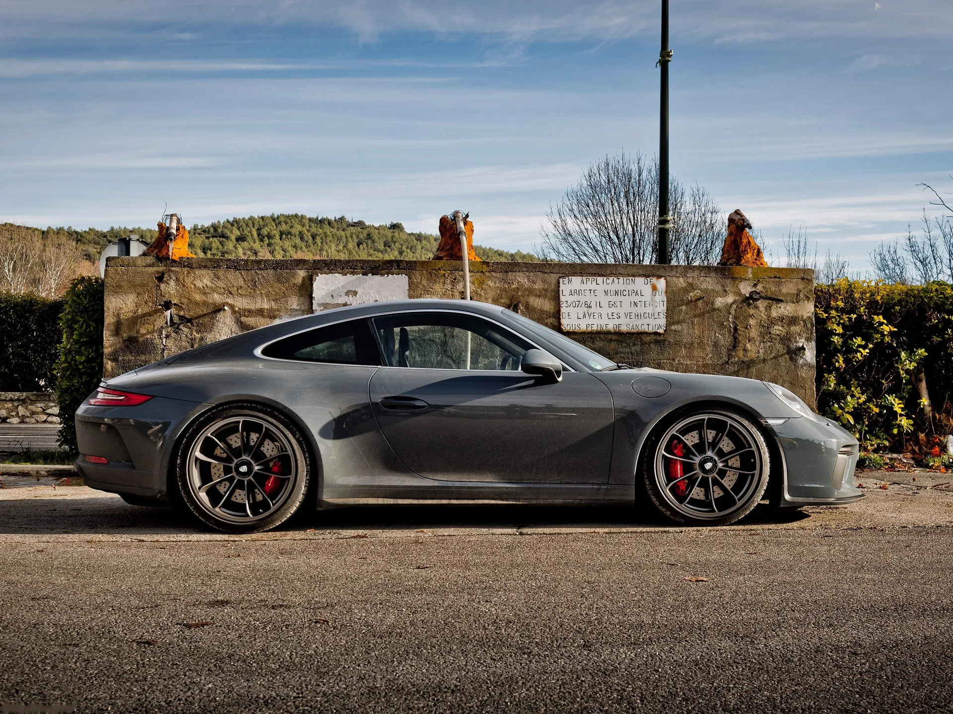 Porsche 911 GT3 Touring Package (2018) – boční profil