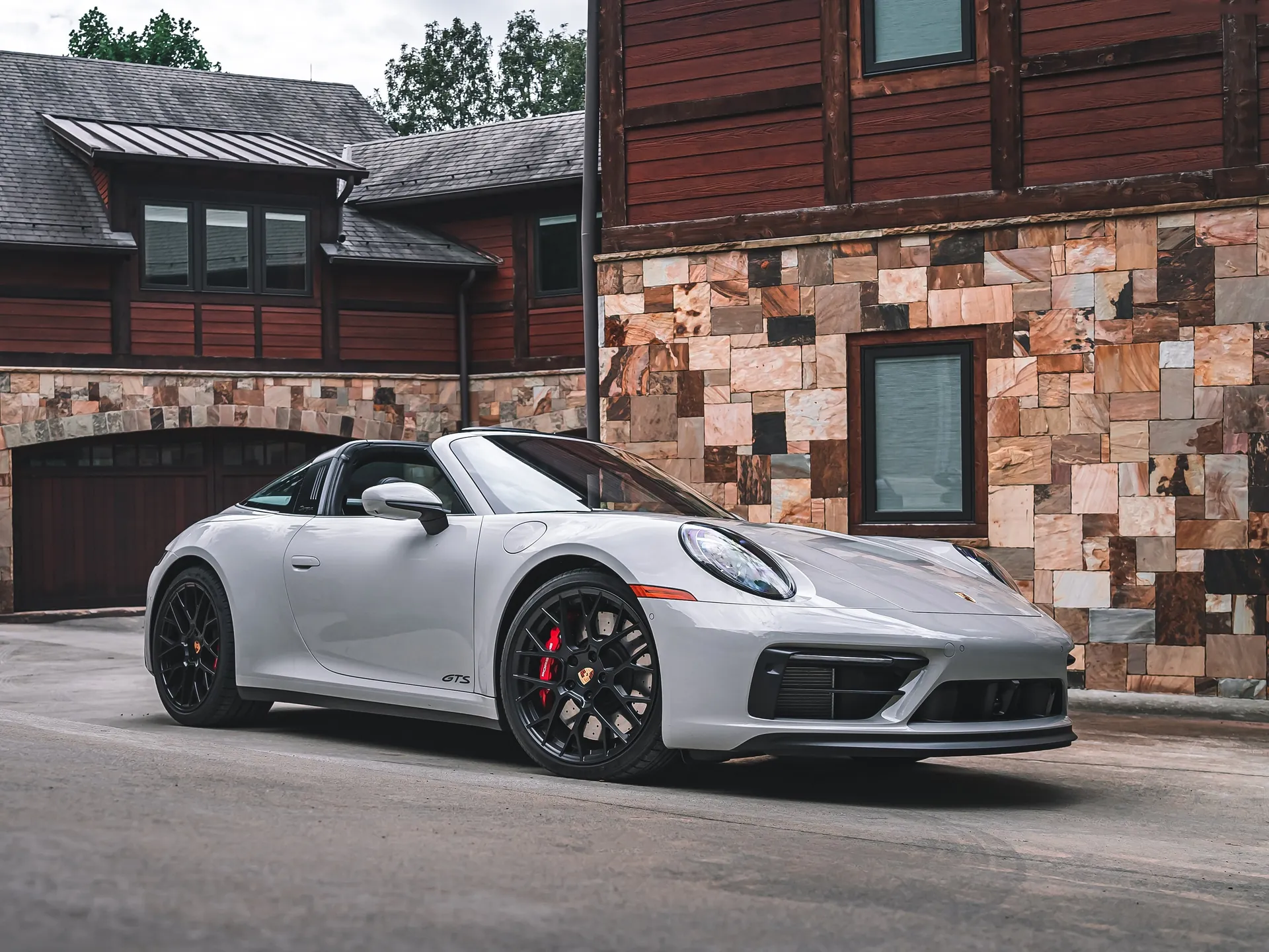 Porsche 911 Targa 4 GTS (2022)