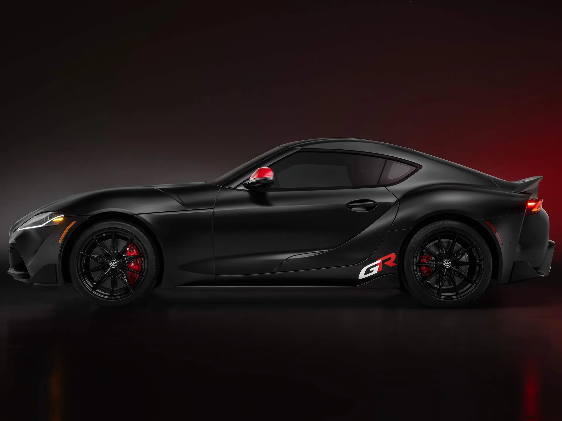 Toyota GR Supra MkV Final Edition (2026) – boční profil