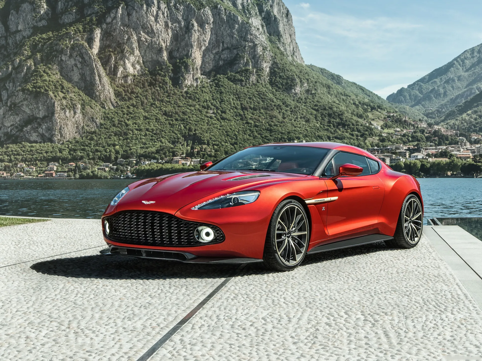 Aston Martin Vanquish Zagato (2017)