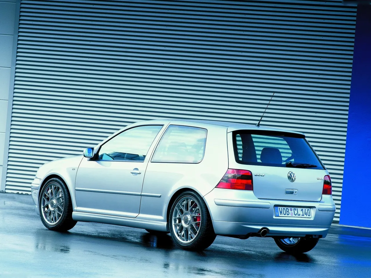 Volkswagen Golf GTI 25th Anniversary (2001) - Rear Three-Quarter