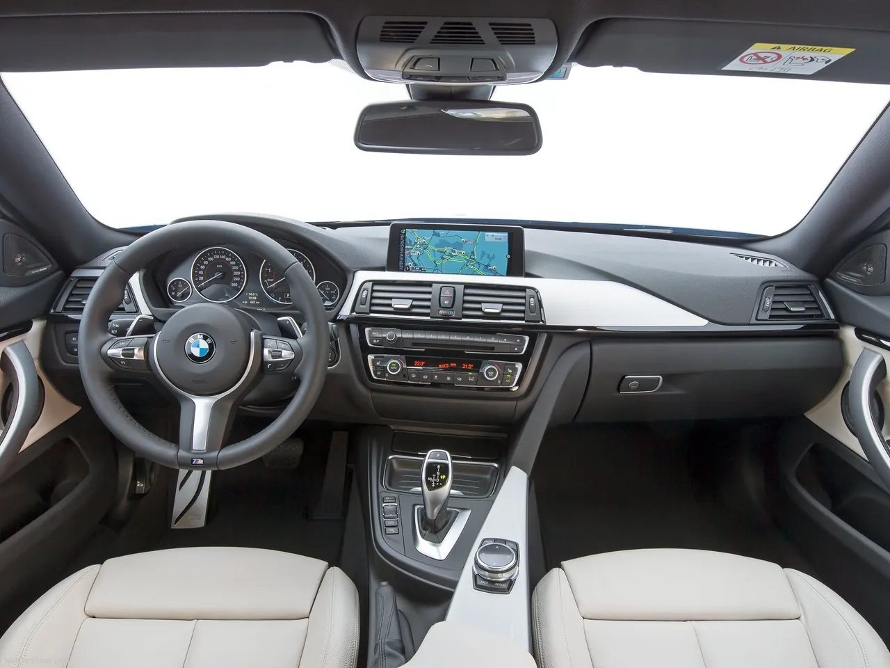 BMW 428i Gran Coupe M Sport (2015) – interiér