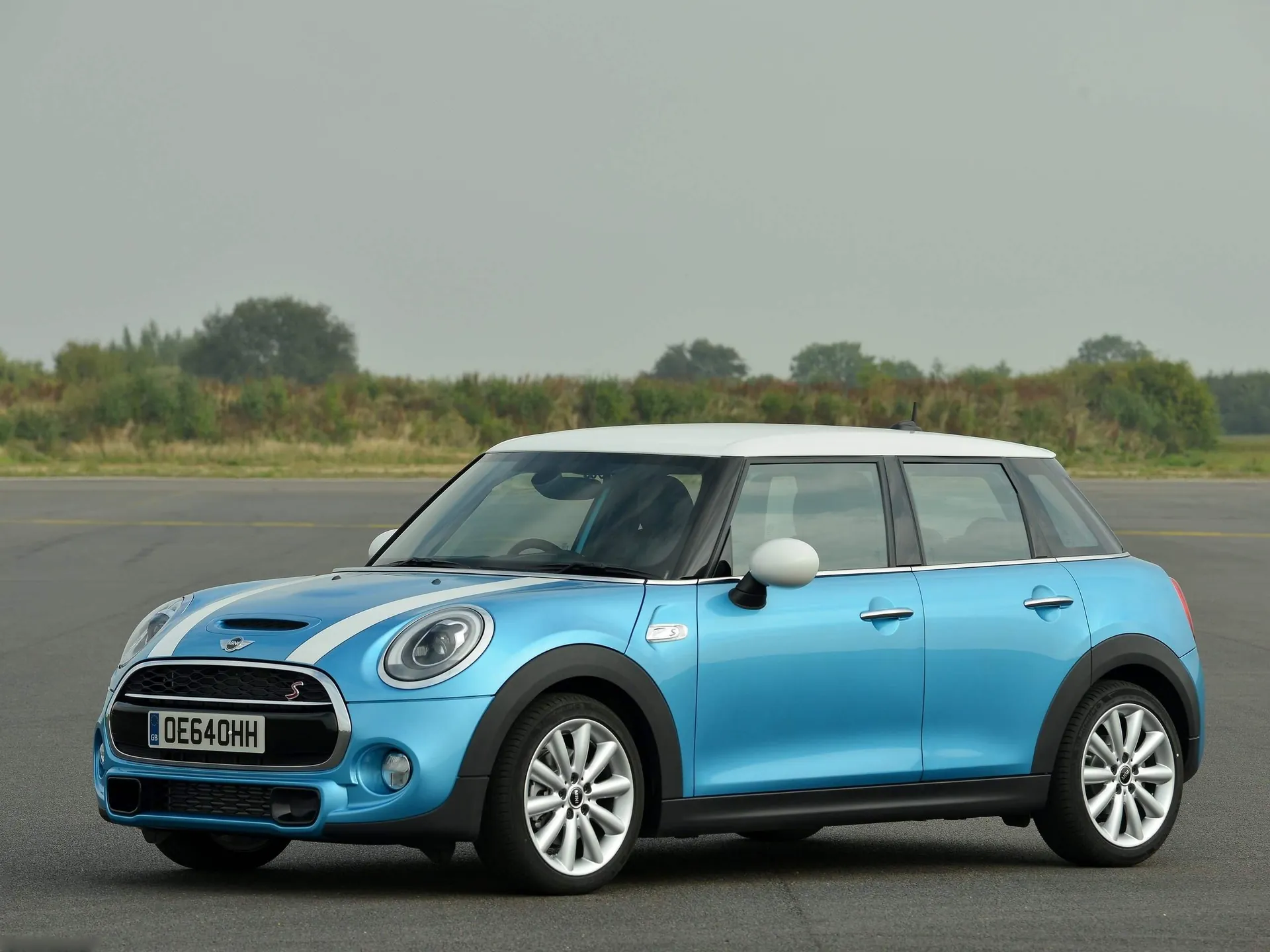 Mini Cooper SD 5-door (2015)