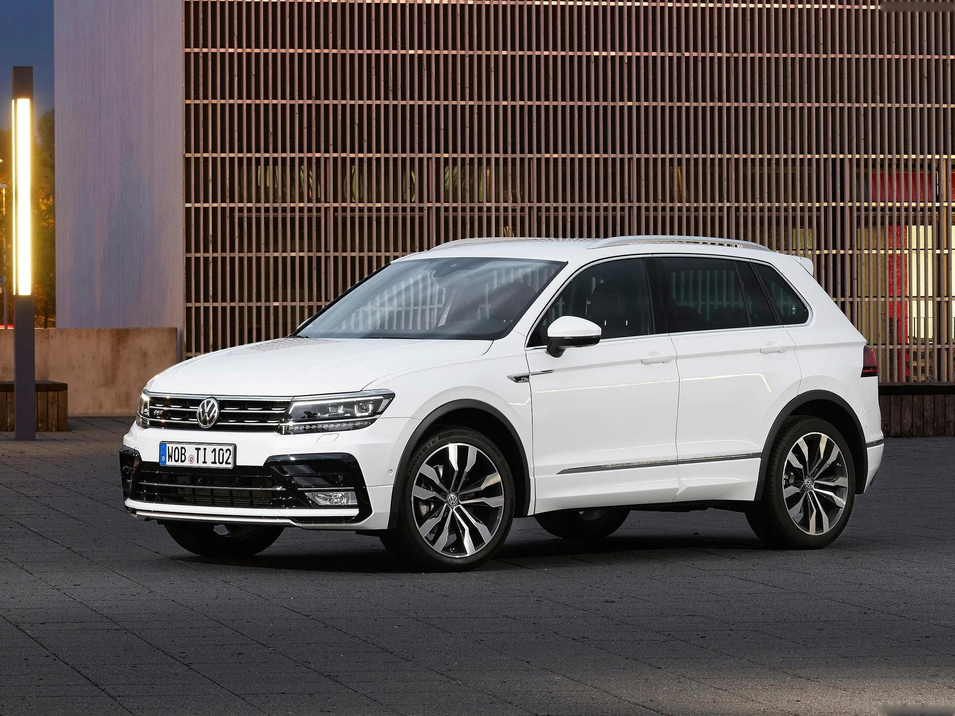 Volkswagen Tiguan (2017)