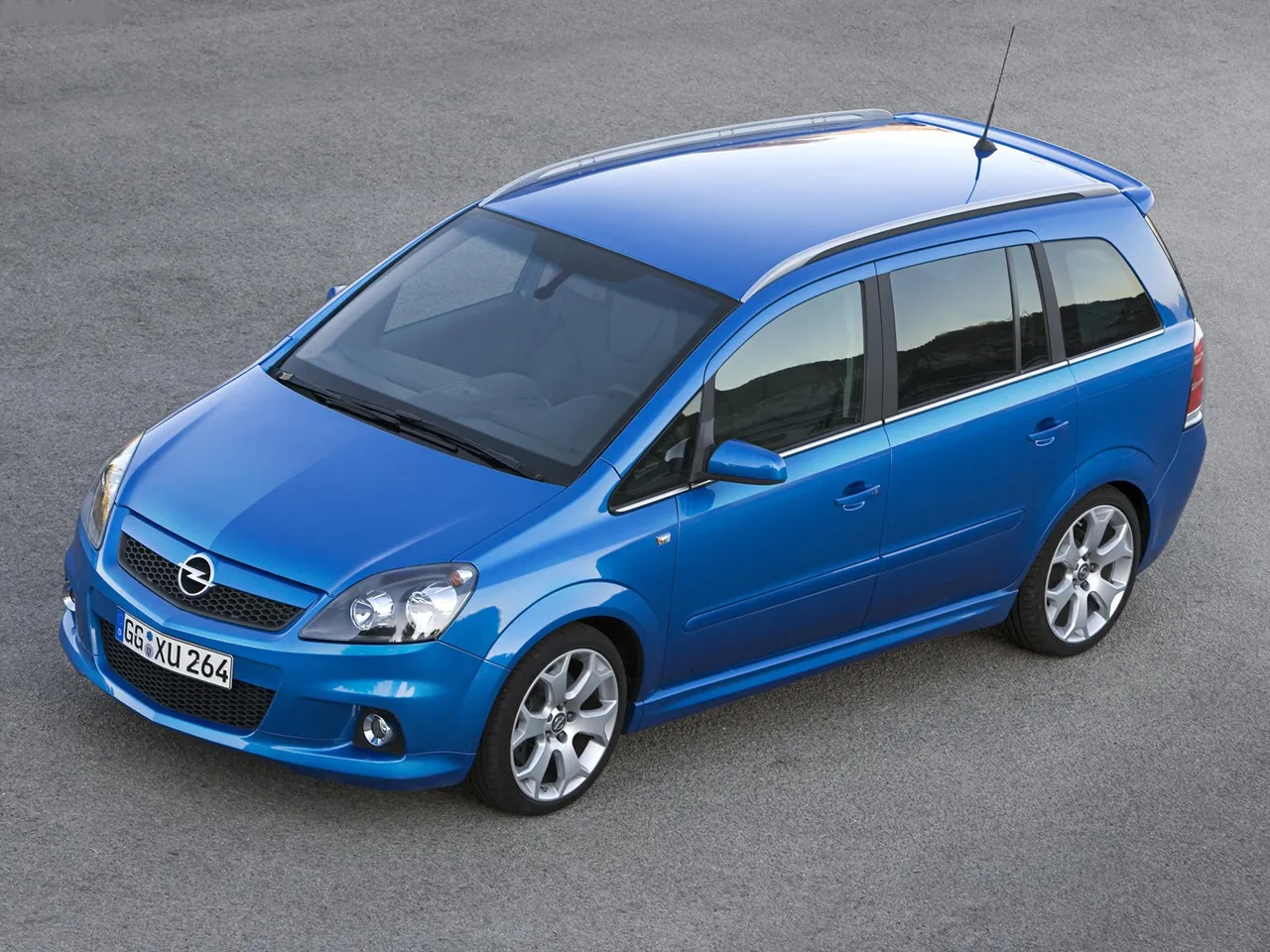 Opel Zafira OPC (2006)