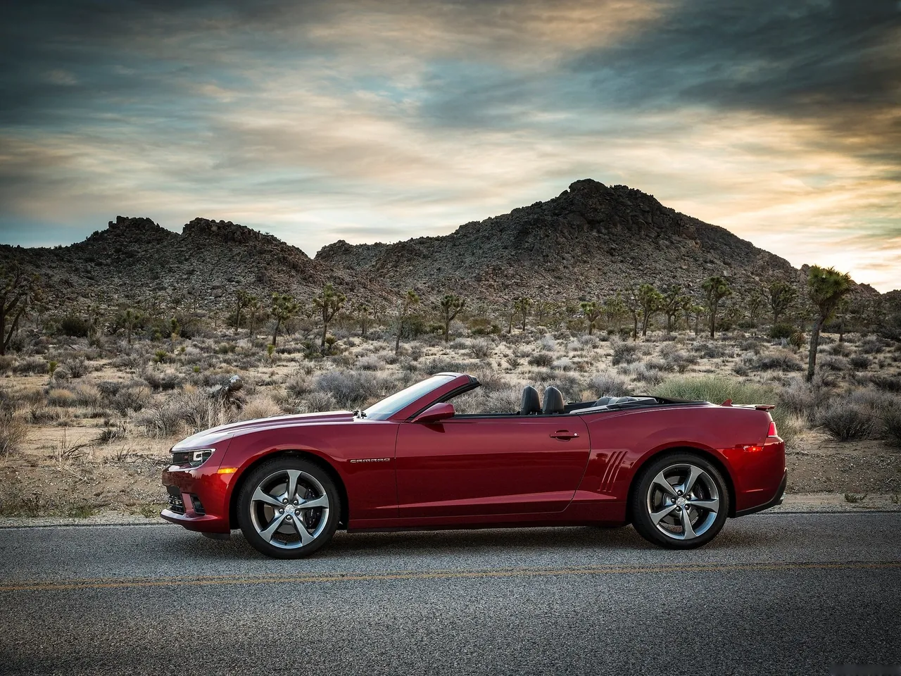 Chevrolet Camaro Convertible (2014) – boční profil