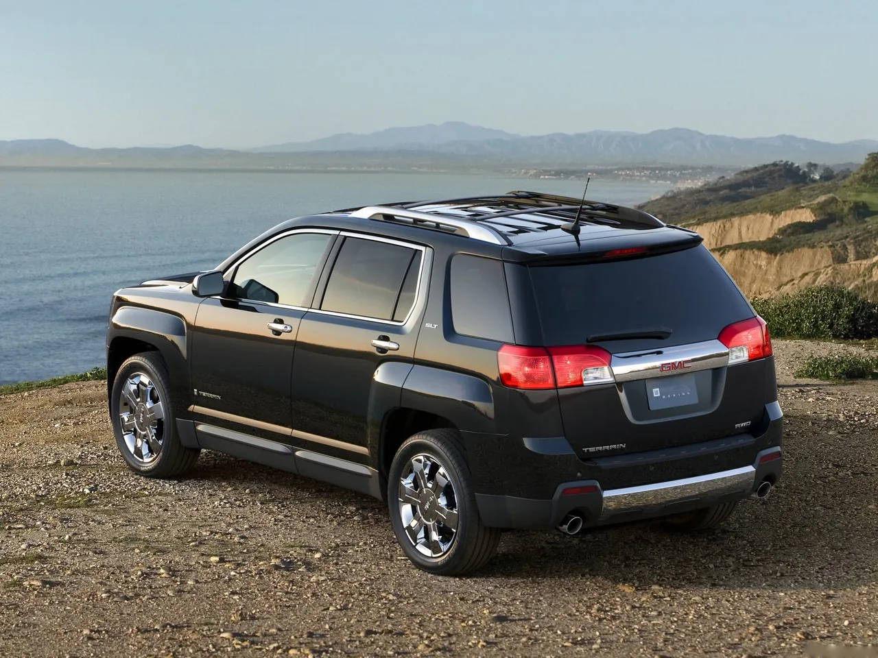 GMC Terrain (2010) – zadní tříčtvrteční pohled