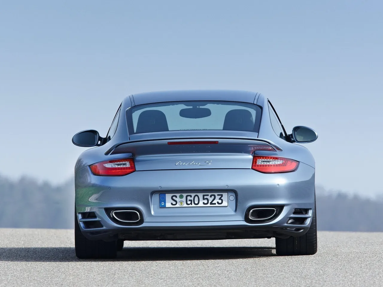 Porsche 911 Turbo S (2011) - Rear