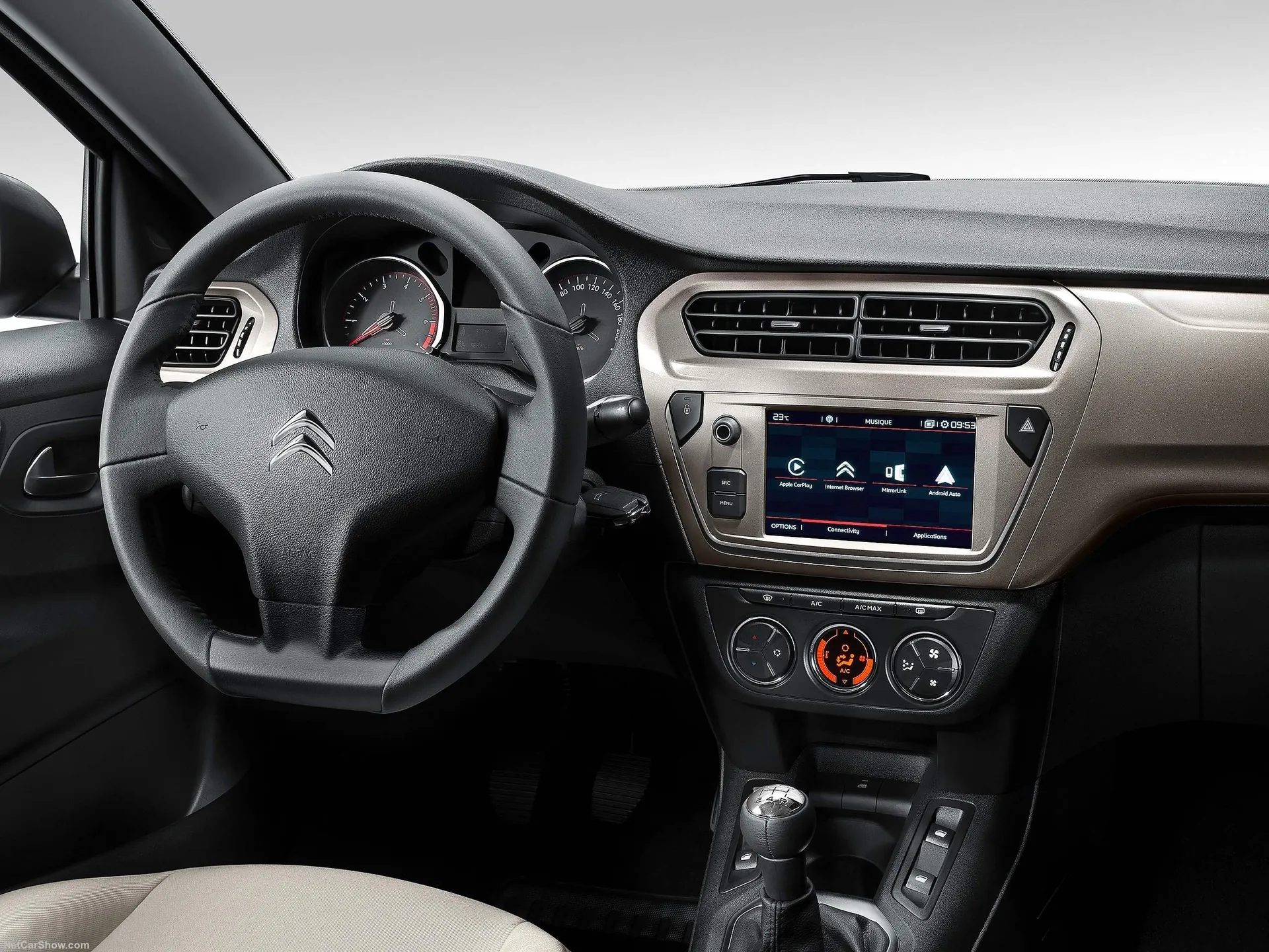 Citroen C-Elysee (2017) – interiér