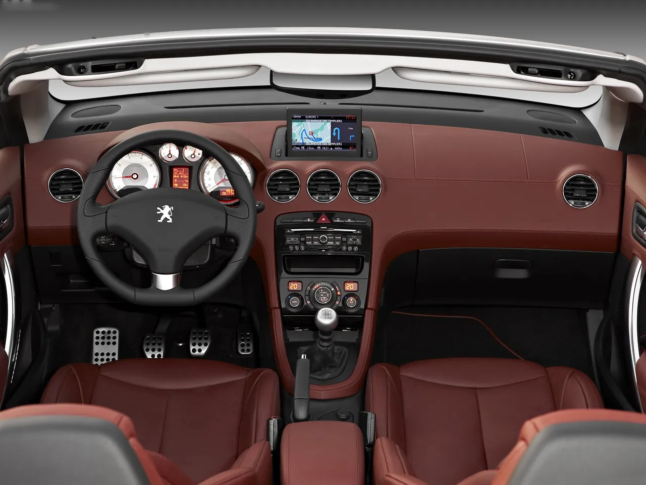 Peugeot 308 CC (2009) – interiér