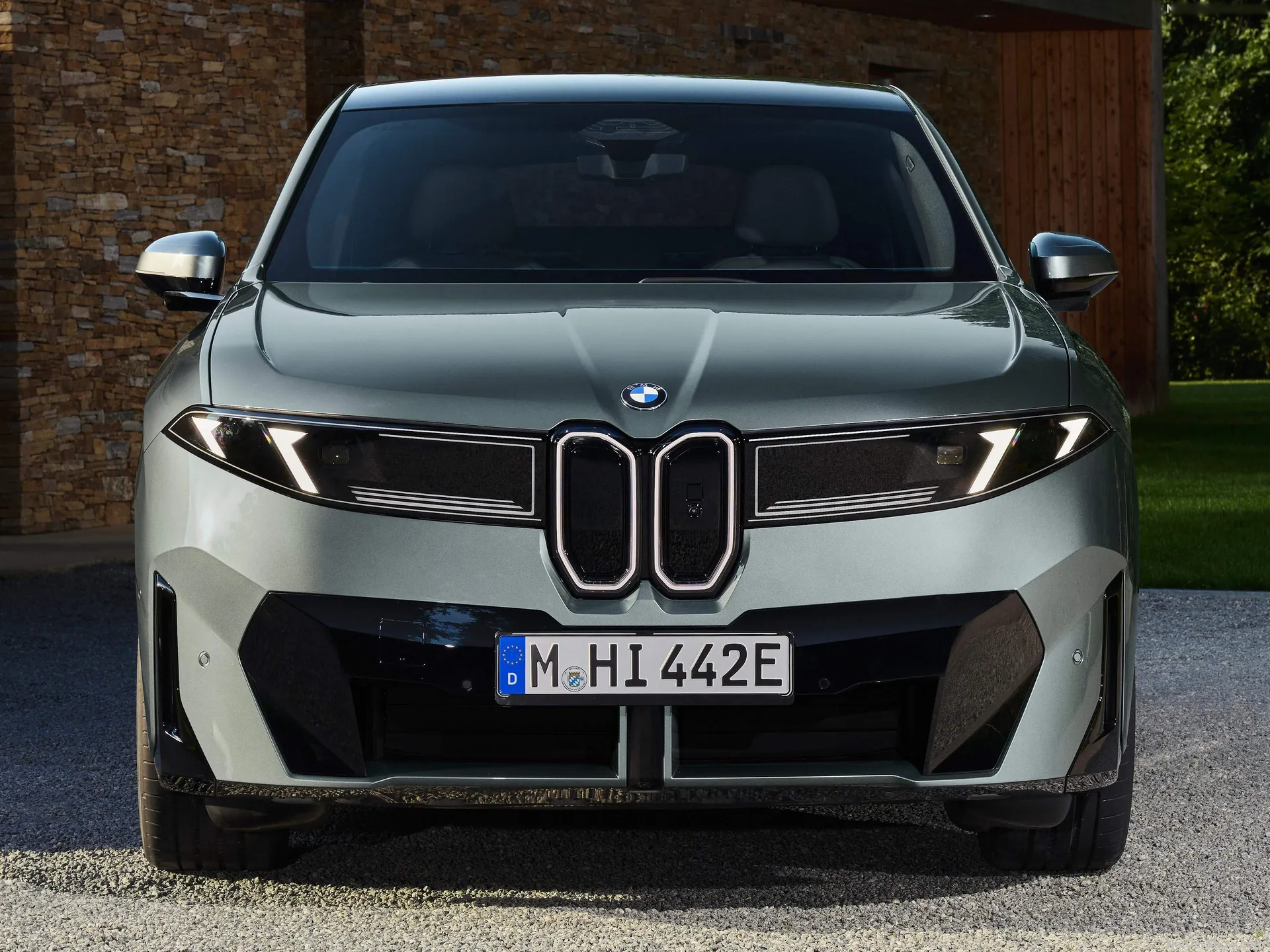BMW iX4 (2027) – zepředu