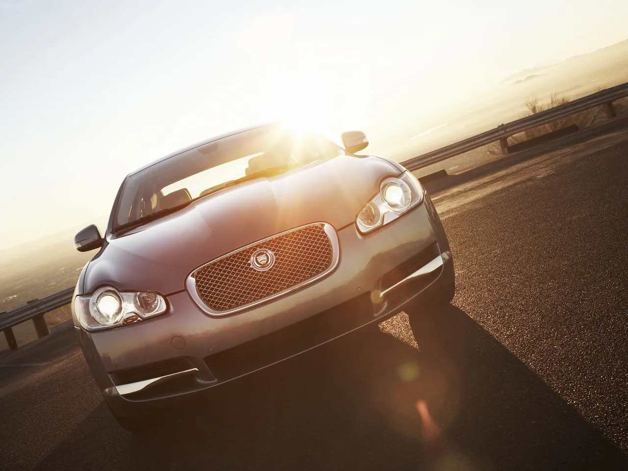Jaguar XF (2009) – zepředu
