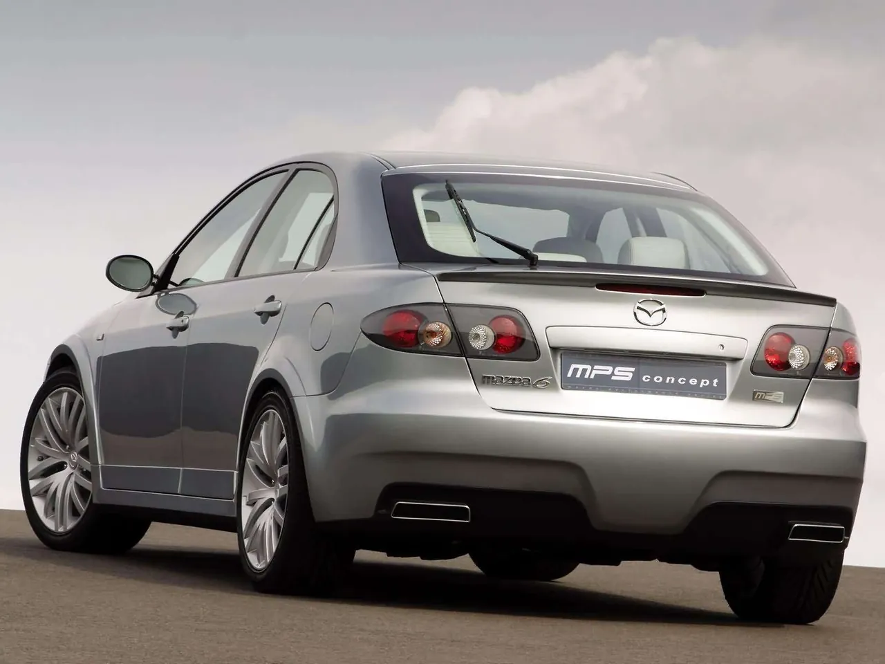 Mazda 6 MPS Concept (2002) – zadní tříčtvrteční pohled