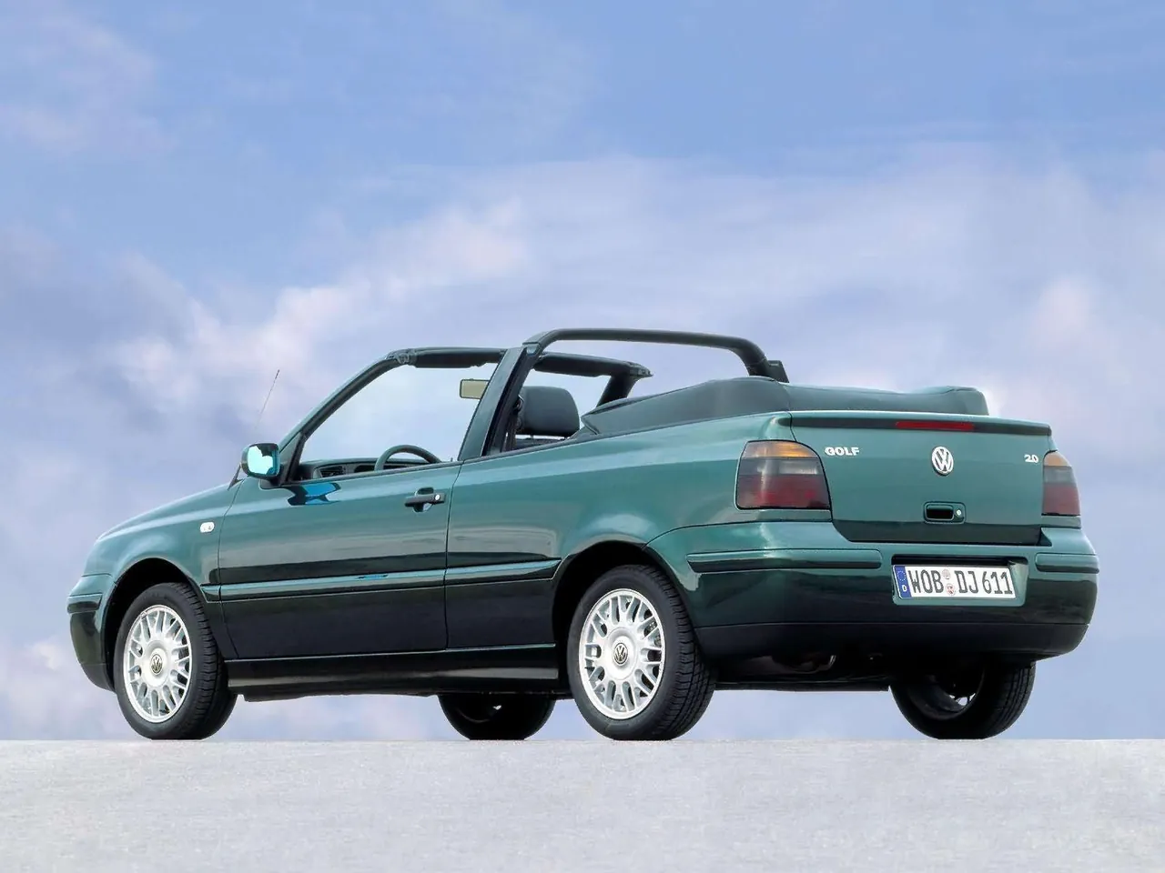 Volkswagen Golf Cabriolet Last Edition (2002) - Rear Three-Quarter