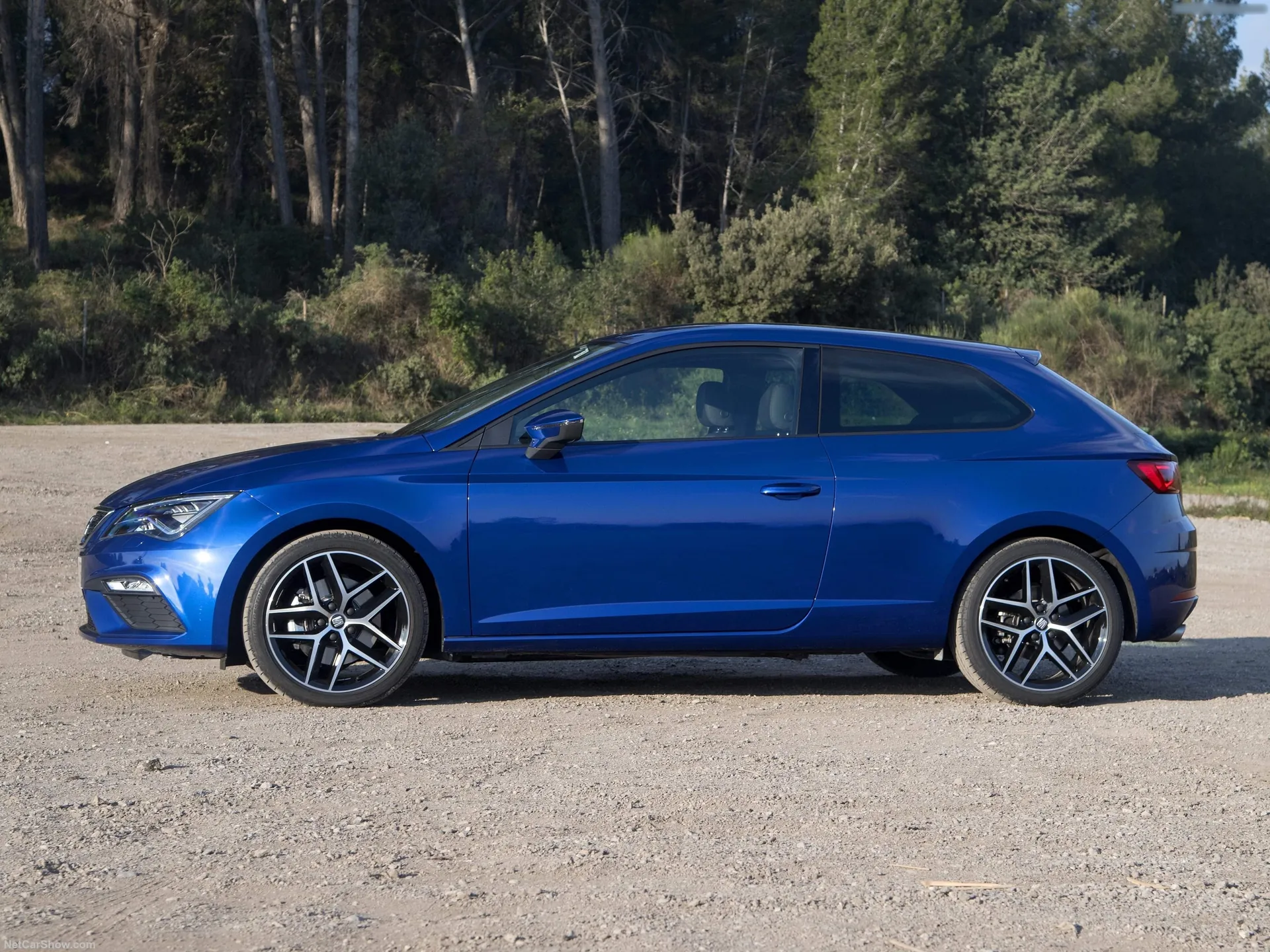 Seat Leon SC (2017) – boční profil