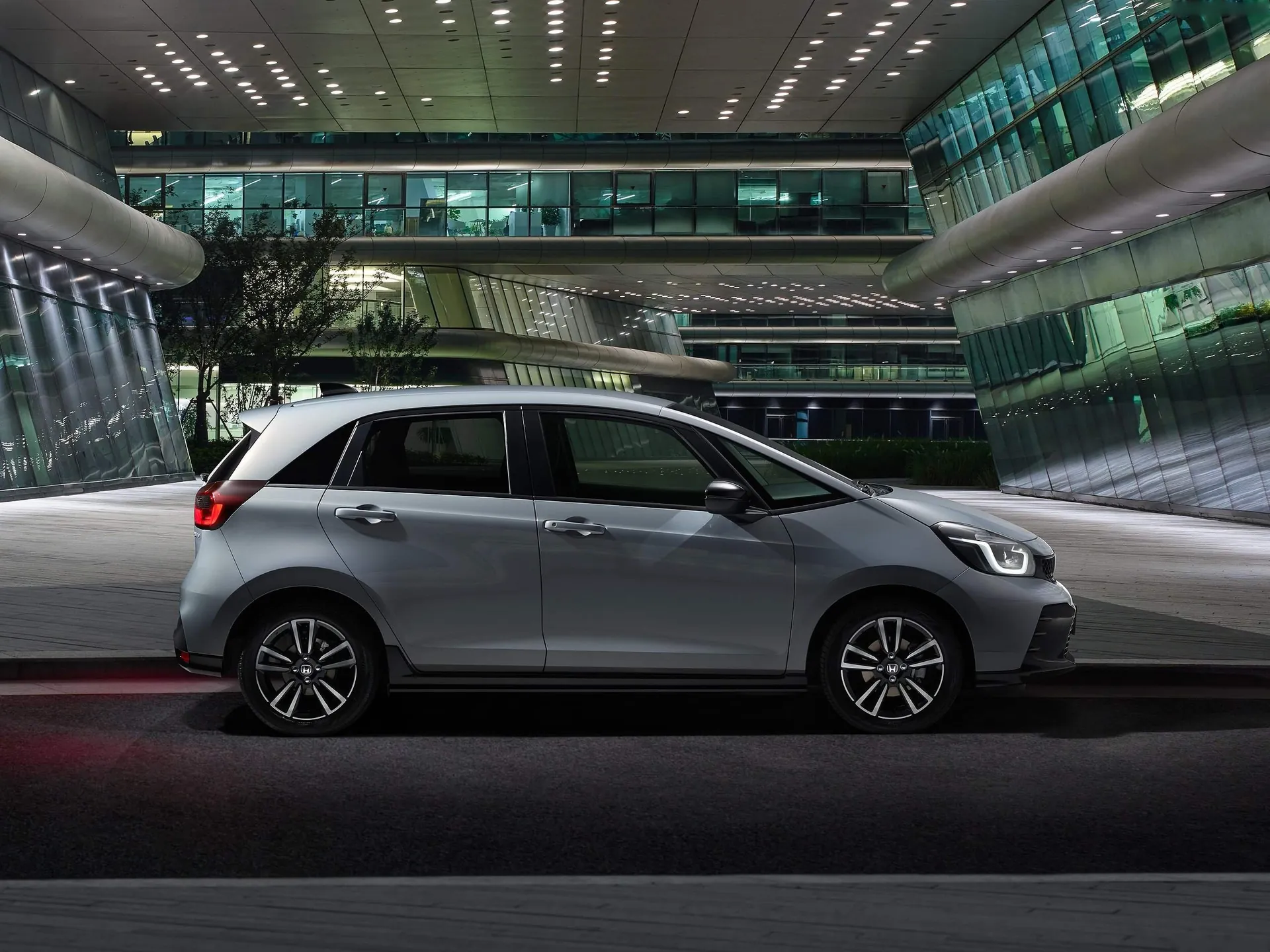 Honda Jazz (2023) – boční profil