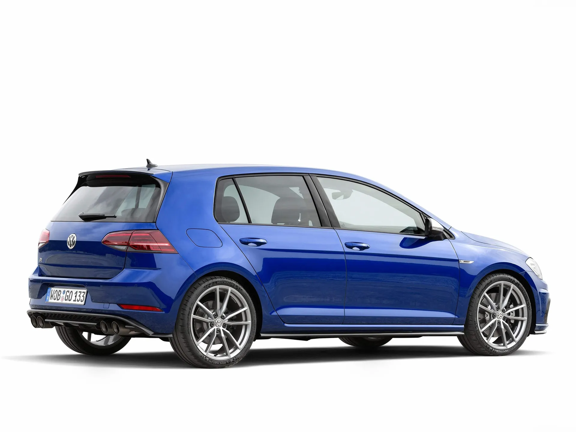 Volkswagen Golf R (2017) – zadní tříčtvrteční pohled