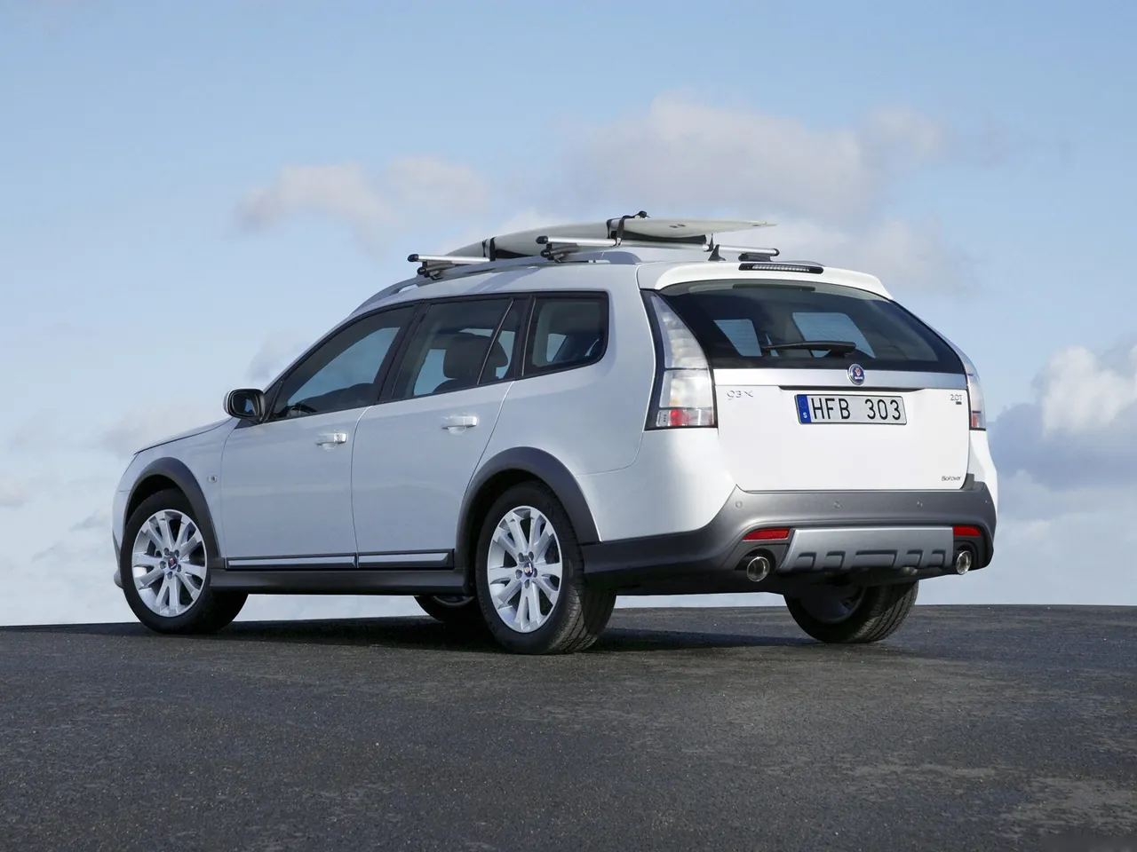 Saab 9-3X (2010) – zadní tříčtvrteční pohled