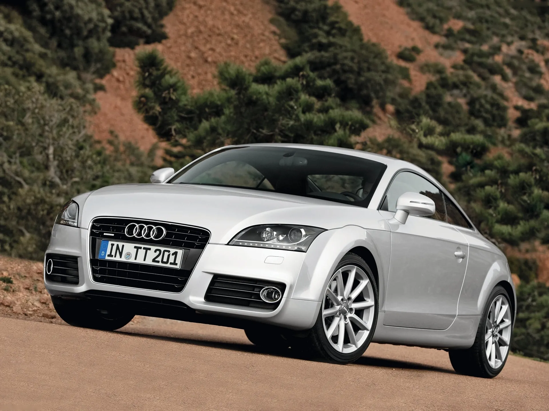 Audi TT Coupe (2011)