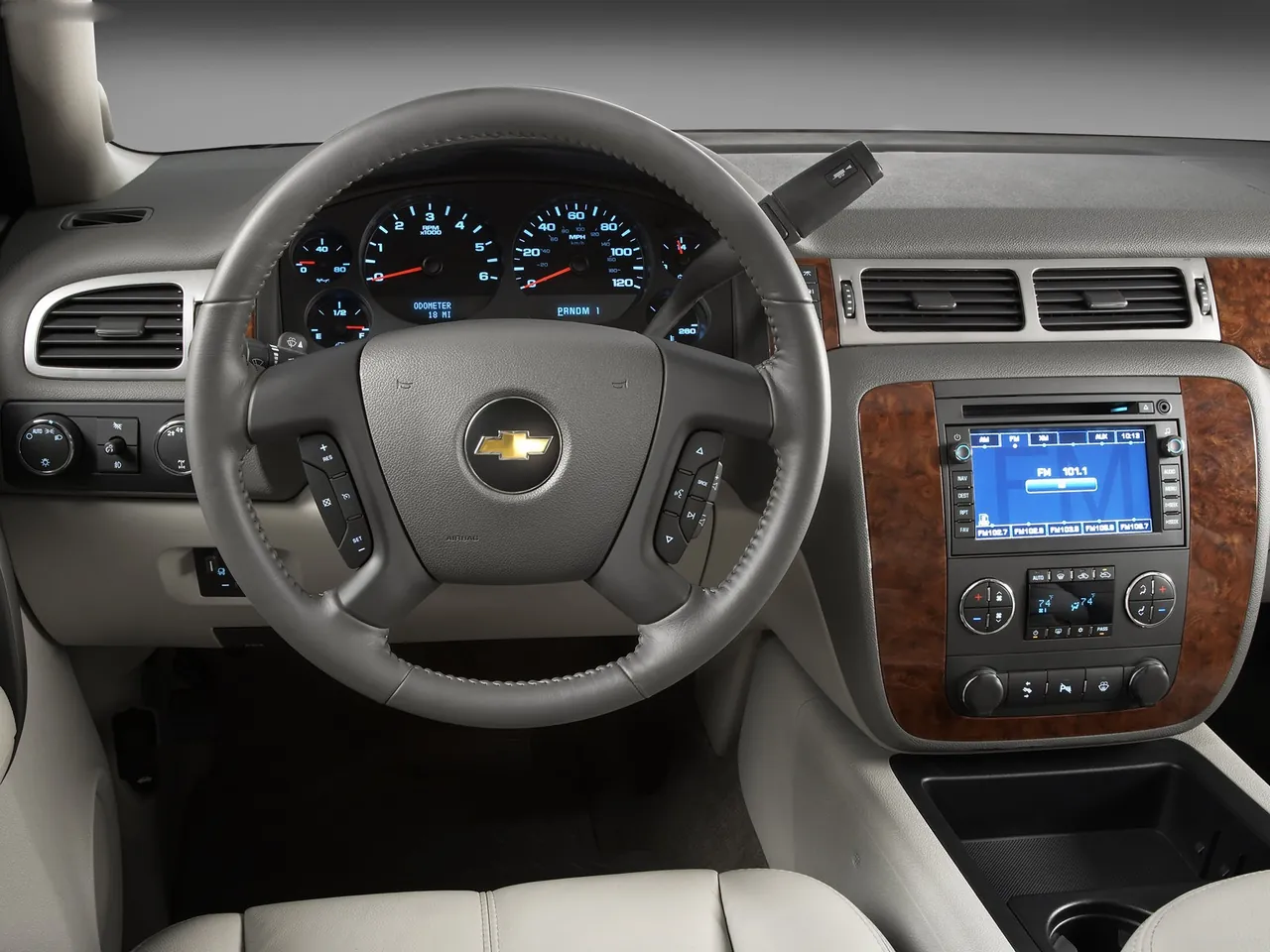 Chevrolet Silverado 2500 HD LTZ Extended Cab (2007) – interiér