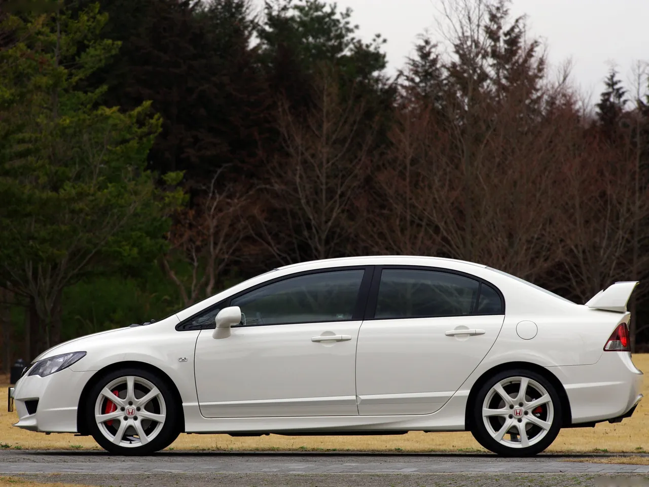 Honda Civic Type R Sedan (2007) – boční profil