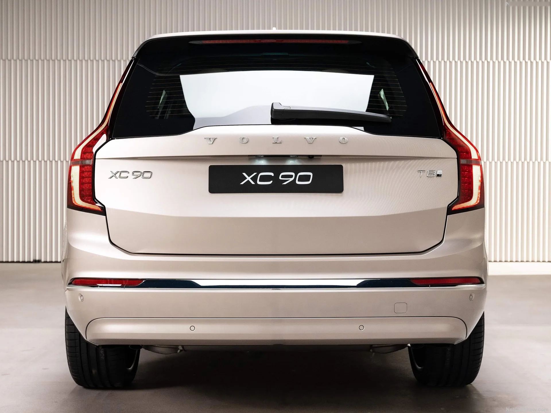 Volvo XC90 (2025) – zezadu