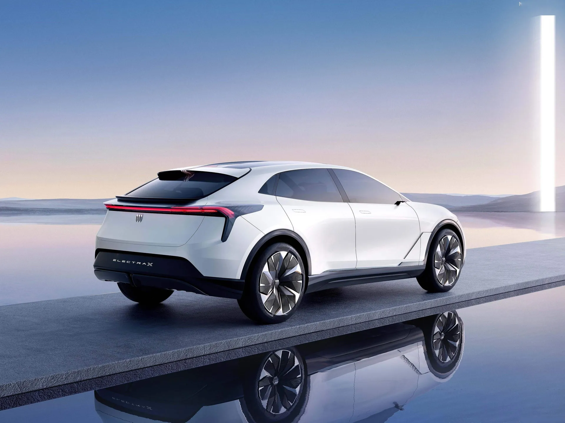Buick Electra-X Concept (2022) – zadní tříčtvrteční pohled
