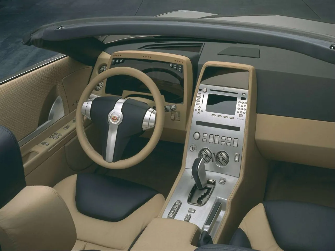 Cadillac Evoq Concept (1999) – interiér