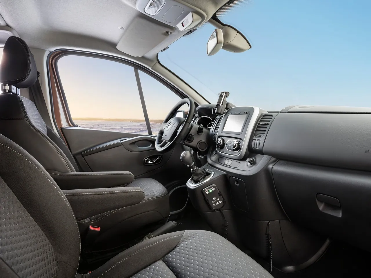 Opel Vivaro Surf Concept (2015) – interiér