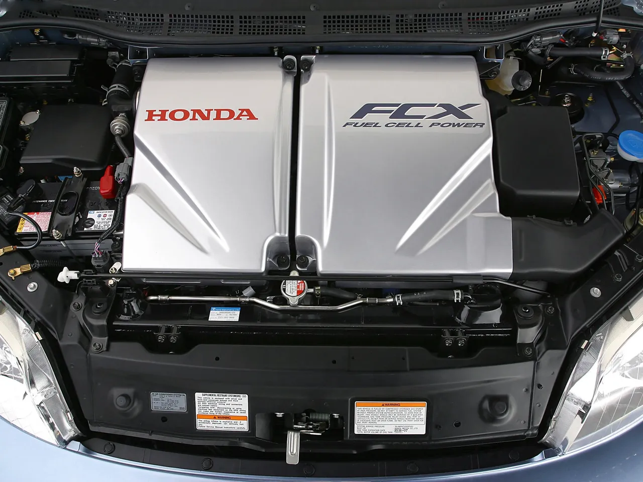 Honda FCX (2003) – motorový prostor
