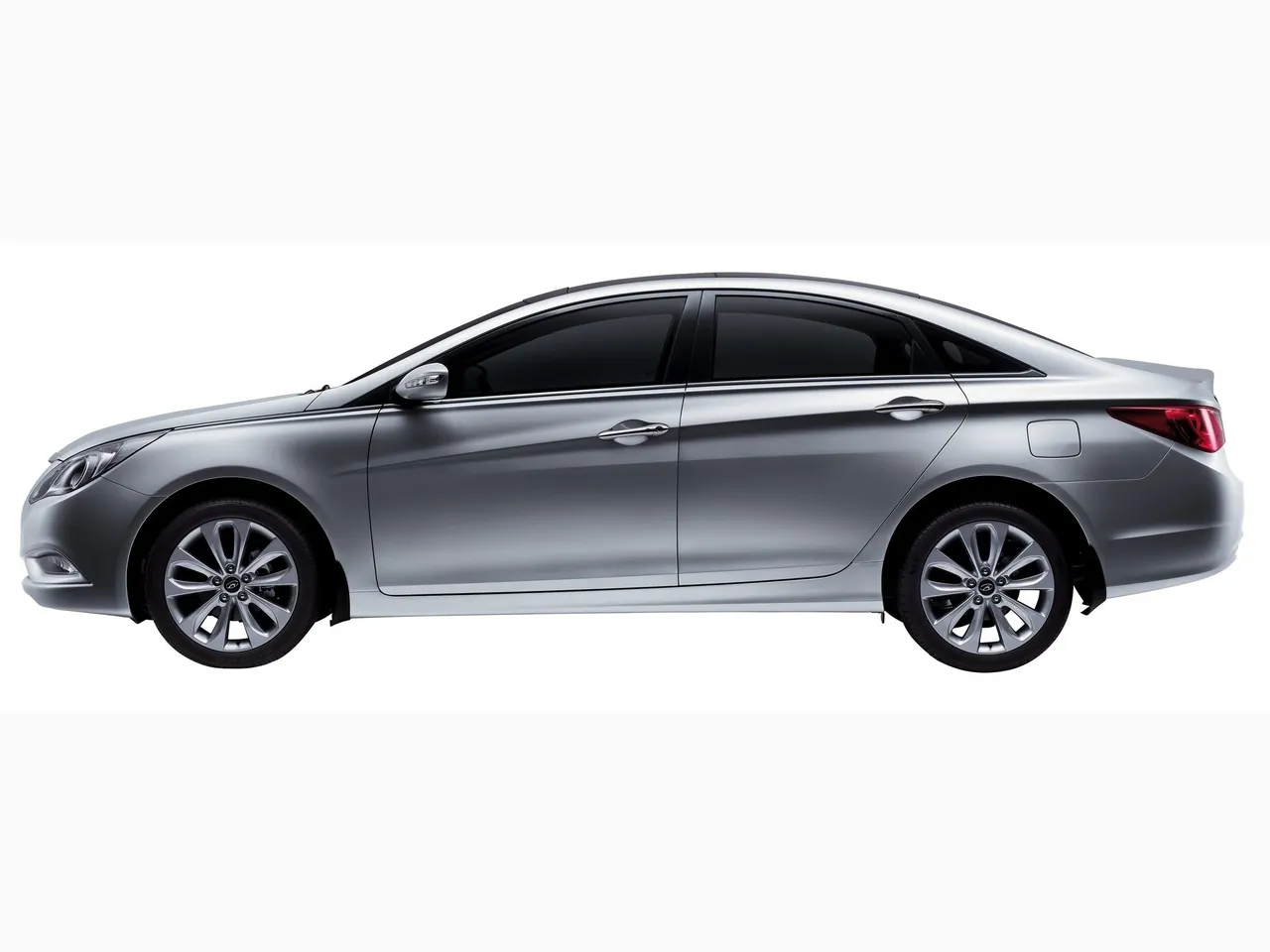Hyundai Sonata (2011) – boční profil