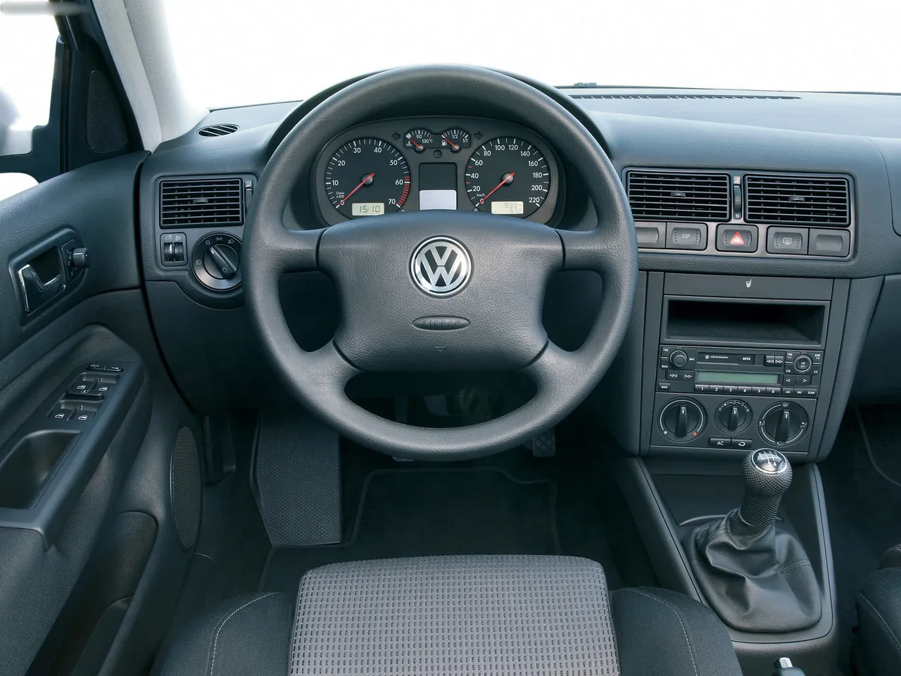 Volkswagen Golf IV (1997) - Interior
