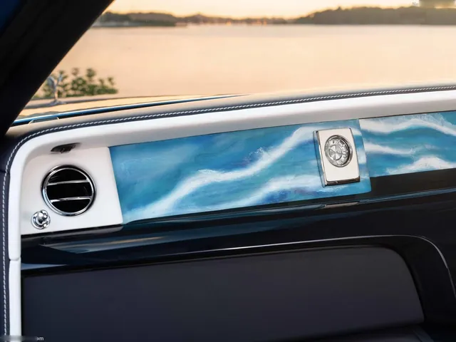 Rolls-Royce Phantom Extended Regatta (2026)