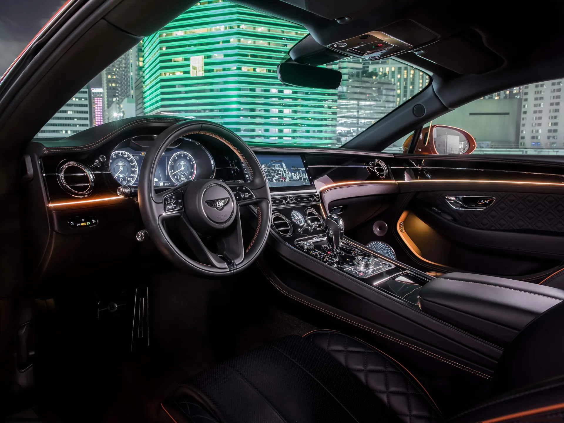 Bentley Continental GT V8 (2020) – interiér
