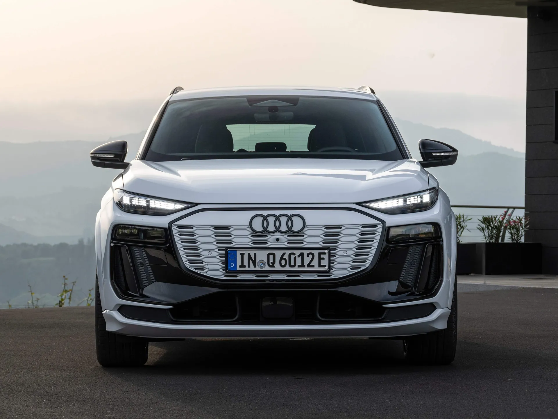 Audi Q6 e-tron quattro (2025) – zepředu