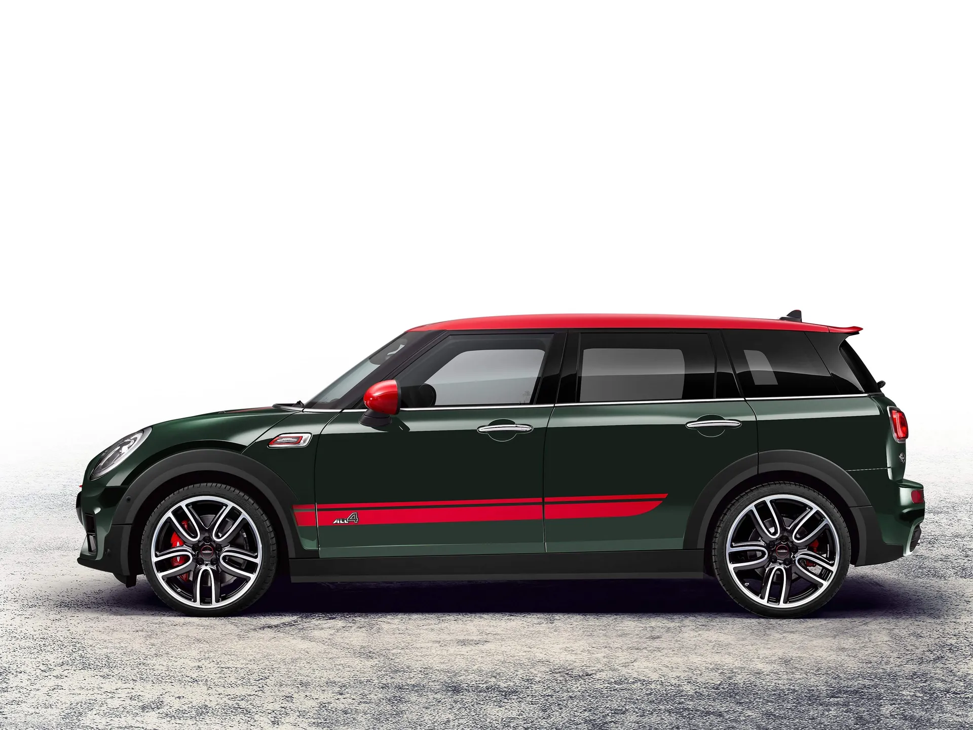 Mini John Cooper Works Clubman (2017) - Side Profile