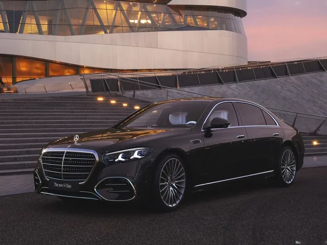 Mercedes-Benz S-Class (2027)