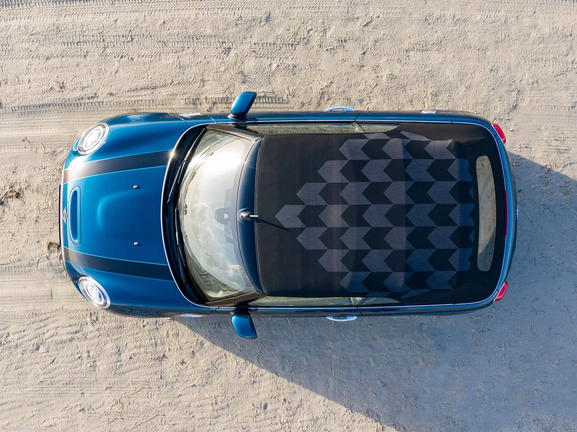 Mini Convertible Sidewalk Edition (2020) – pohled shora